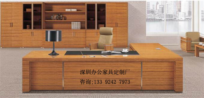 實(shí)木大班臺(tái)如何選購(gòu)呢?深圳辦公家具廠家 實(shí)木大班臺(tái)如何選購(gòu)呢?深圳辦公家具廠家